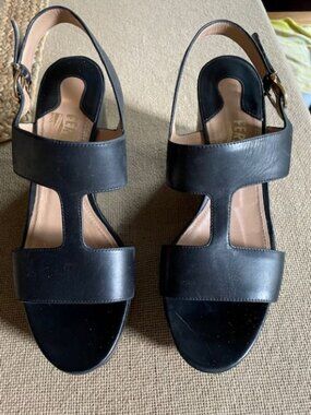 Salvatore Ferragamo Fiamma Gold Chain link Black Platform Leather Sandal- Size 8